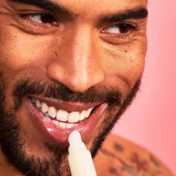 Soin Yeux & Lèvres><noscript><img width=