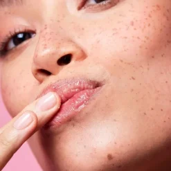 Soin Yeux & Lèvres><noscript><img width=