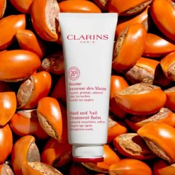 Soin Des Mains & Des Pieds>CLARINS Baume Jeunesse des Mains                96% d’ingrédients d’origine naturelle