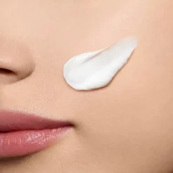 Soin De Jour>CLARINS Hydra-Essentiel [HA²]                Crème Riche Hydratante Peaux Très Sèches