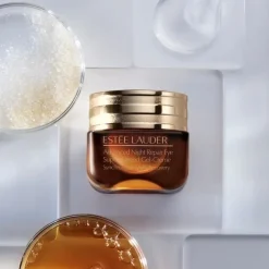 Soin Yeux & Lèvres><noscript><img width=