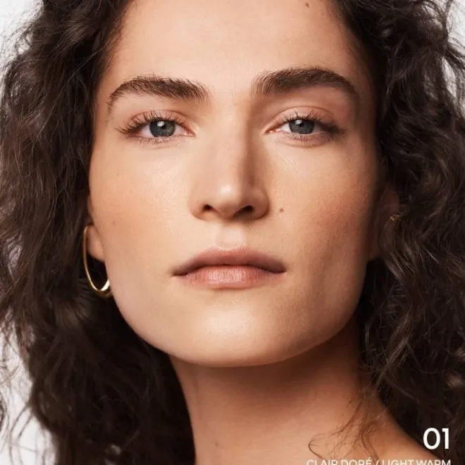 Poudre Bronzante>GUERLAIN Terracotta Light La Poudre Éclat Bonne Mine Naturelle - Édition Limitée - 96% d’ingrédients d’origine naturelle